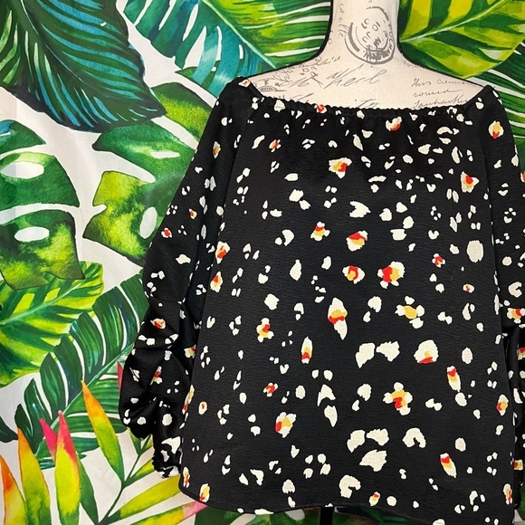 $69 Halogen Nordstrom Medium Gathered Ruched Sleeve Black Abstract Blouse - Picture 3 of 7